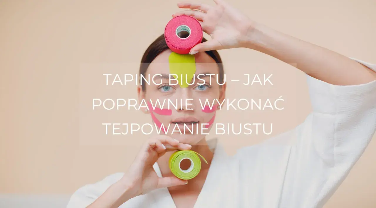Kobieta z kolorowymi tejpy na twarzy i piersiach, prezentująca taśmy do tapingu.